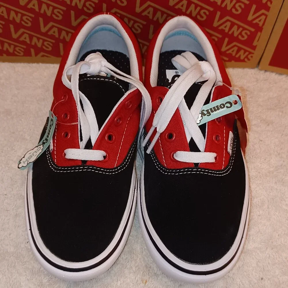 Vans Men's 4.5/Women's 6 Black & Red Chili Pepper Comfycush VN0A3WM92QE